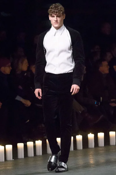 Look 42